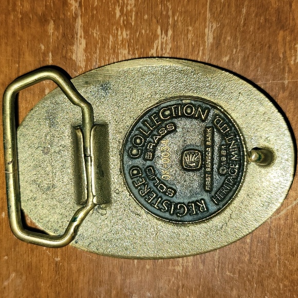 PENNSYLVANIA 1981 Vintage brass belt buckle - Picture 2 of 2